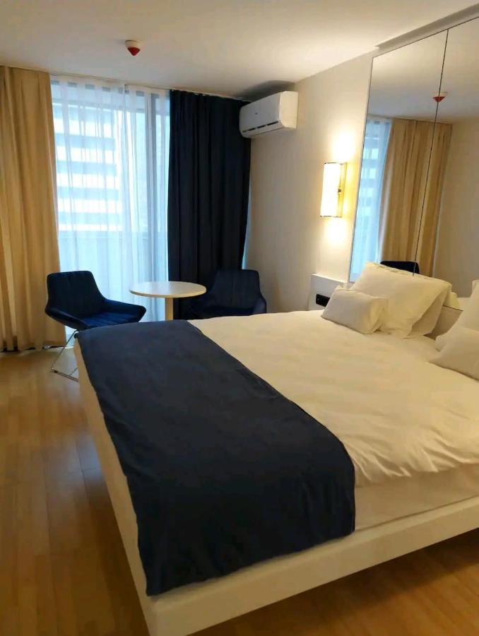 Orbi City Apartment Батуми Экстерьер фото